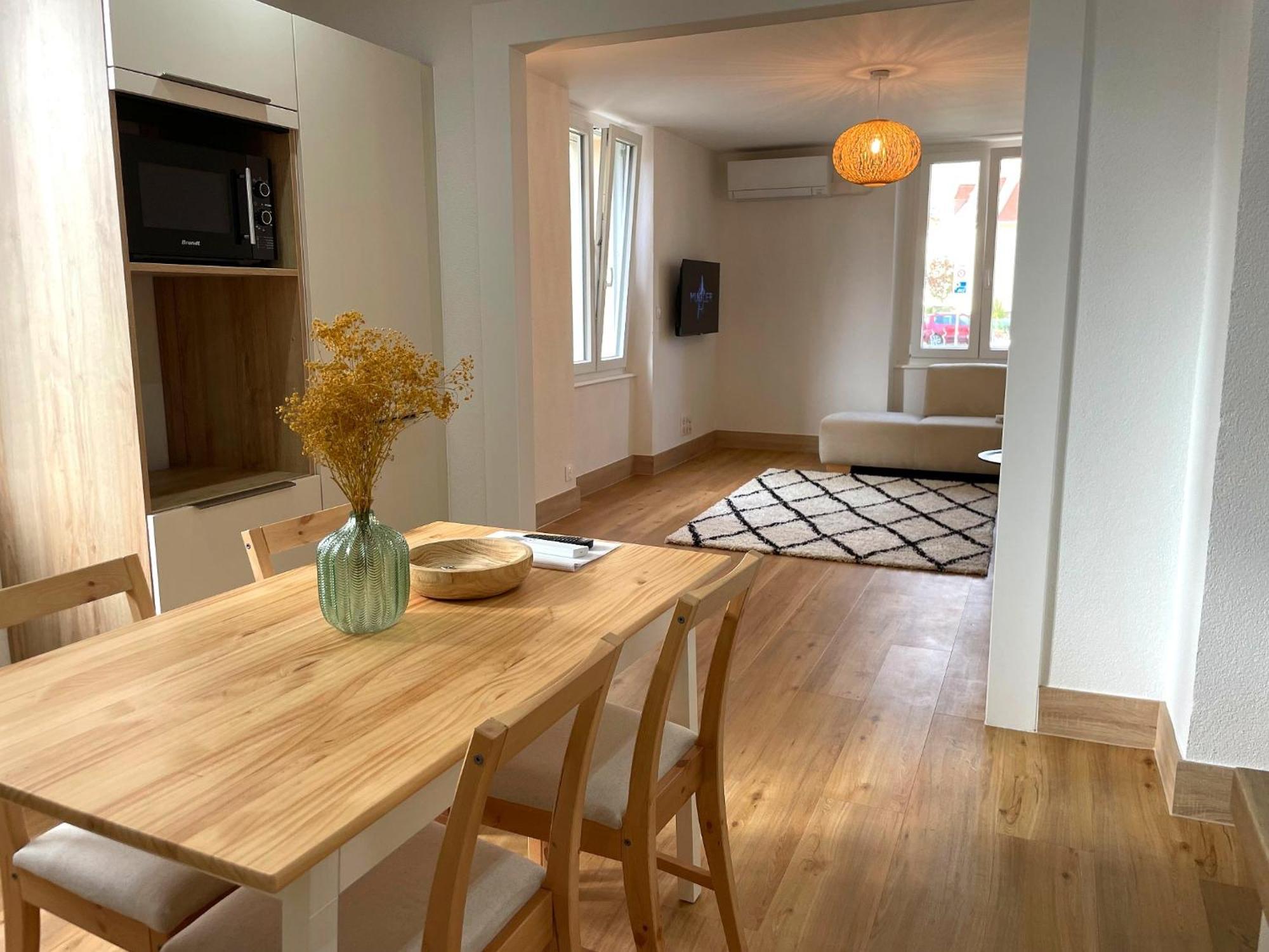 Appartement Moderne Et Spacieux, A 10 Min De La Gare Colmar Bagian luar foto